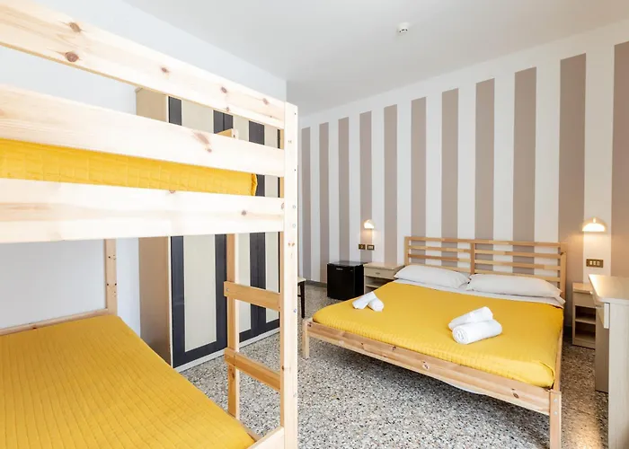 Clerice فندق ريميني