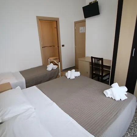 Clerice Hotel 2*