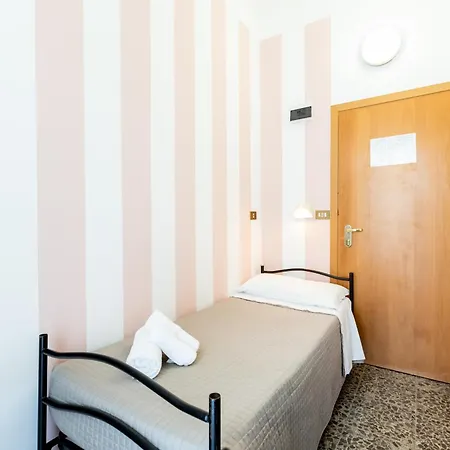Hotell Clerice 2*