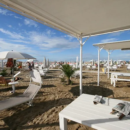 Hotell Clerice 2*